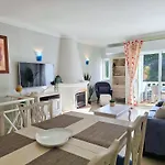 Daire Casa Batata - Swimming Pool, Terrace, Bbq & Ac *