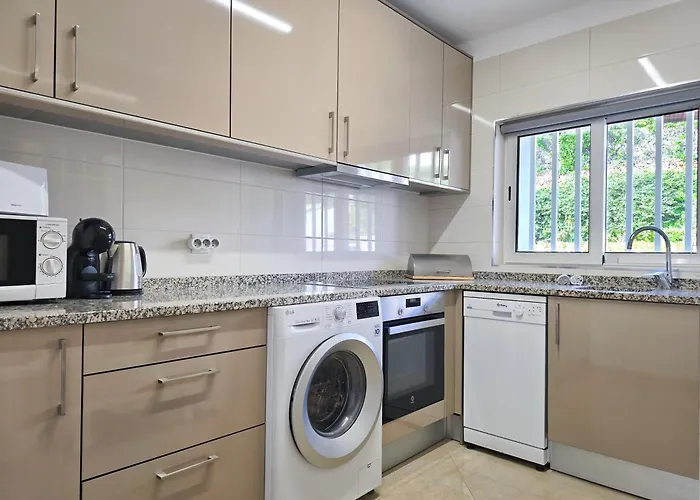 Apartment Casa Batata - Swimming Pool, Terrace, Bbq & Ac